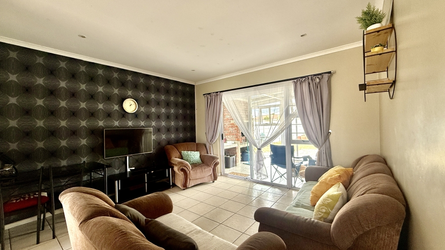 3 Bedroom Property for Sale in Parsonsvlei Eastern Cape